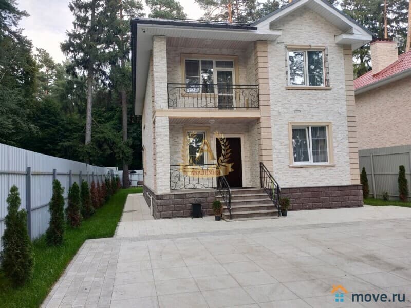 коттедж, 500 м&sup2;