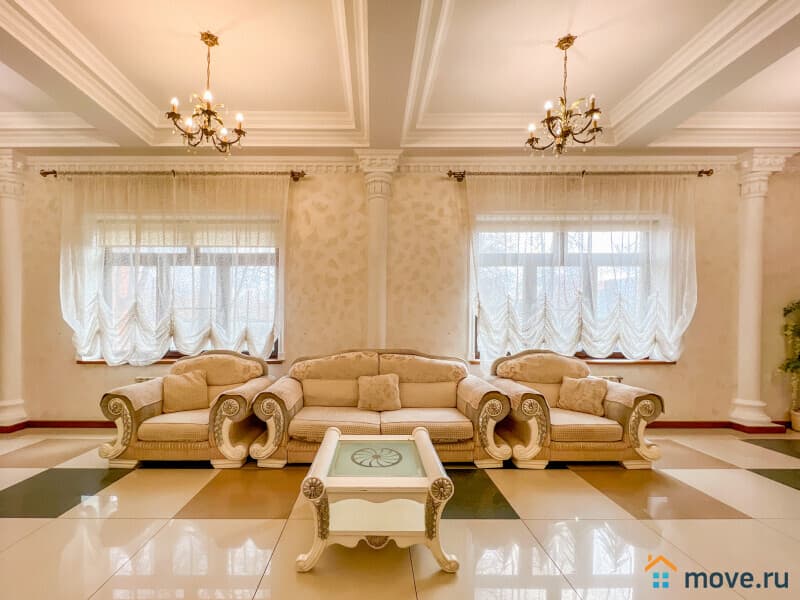 коттедж, 2200 м&sup2;
