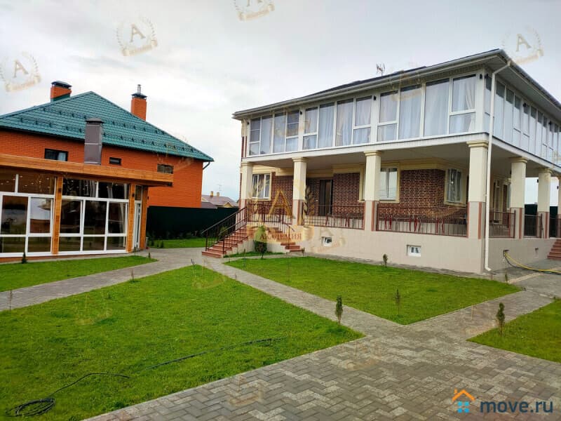 коттедж, 800 м&sup2;