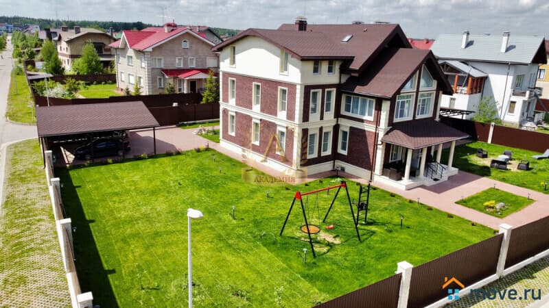 коттедж, 800 м&sup2;