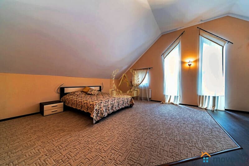 коттедж, 500 м&sup2;