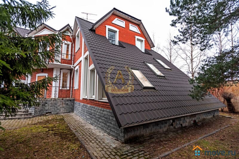 коттедж, 650 м&sup2;