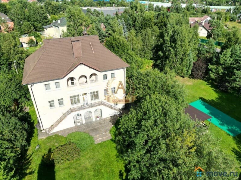 коттедж, 500 м&sup2;