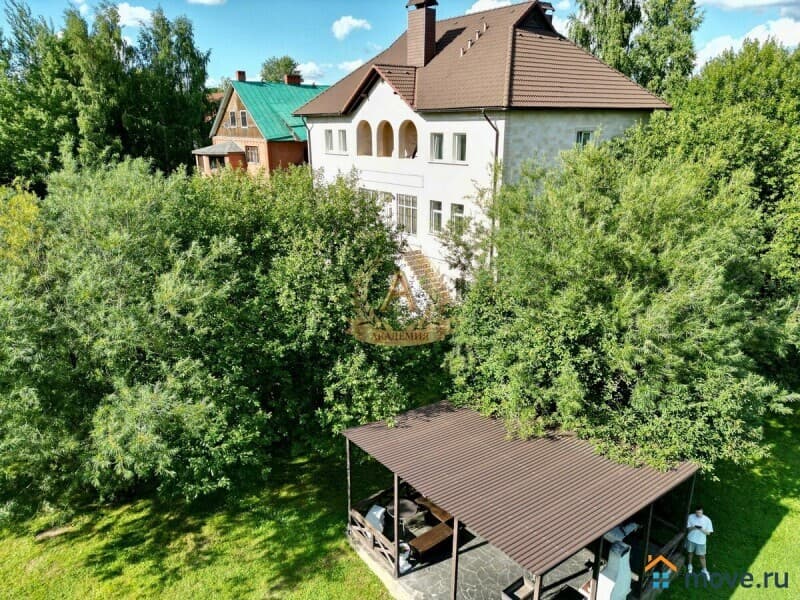 коттедж, 500 м&sup2;