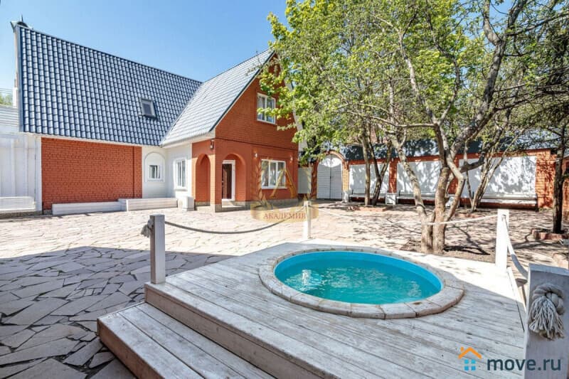 коттедж, 400 м&sup2;
