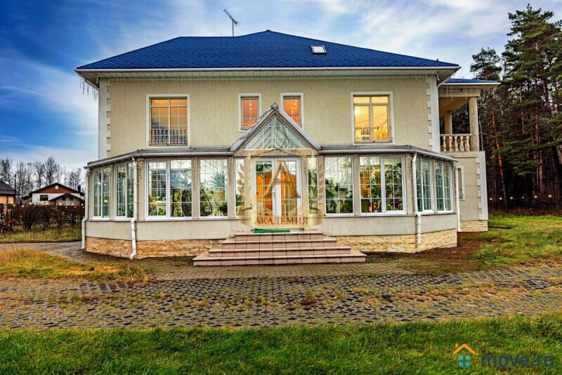 коттедж, 800 м&sup2;