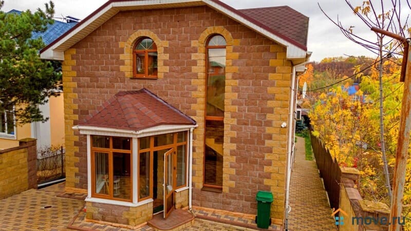 коттедж, 350 м&sup2;