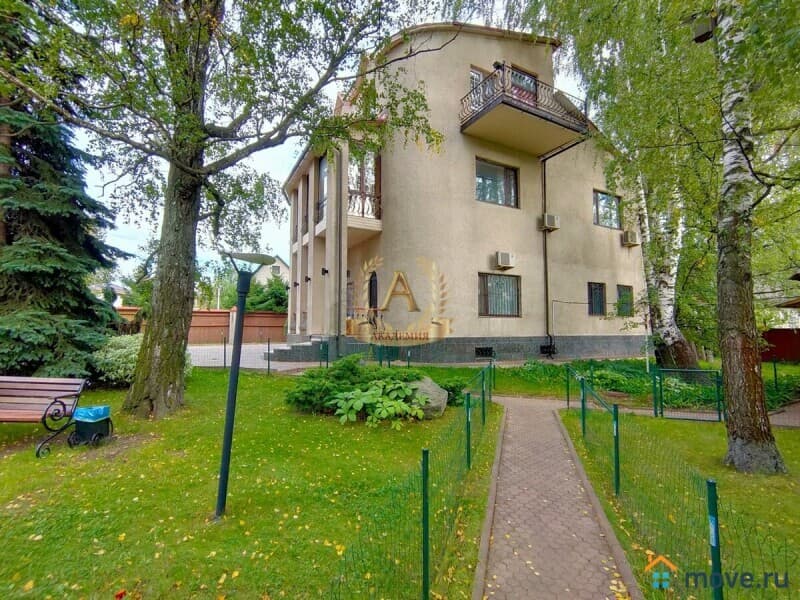 коттедж, 400 м&sup2;