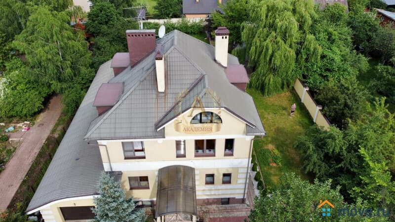 коттедж, 500 м&sup2;
