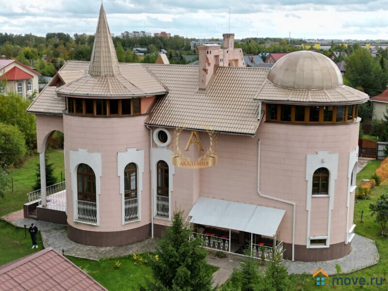 коттедж, 500 м&sup2;