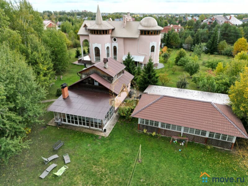 коттедж, 500 м&sup2;