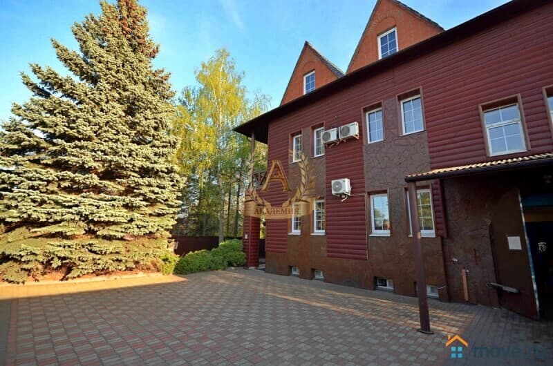коттедж, 600 м&sup2;