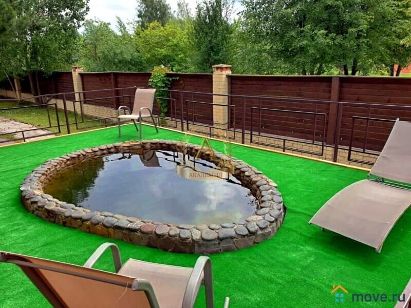 коттедж, 320 м&sup2;