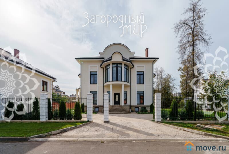 коттедж, 650 м²