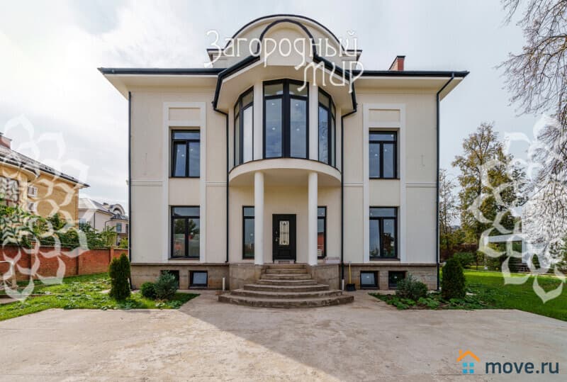 коттедж, 650 м²