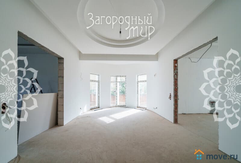 коттедж, 650 м²