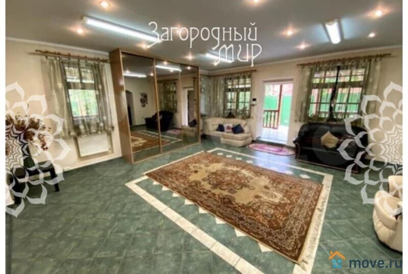 коттедж, 441 м²