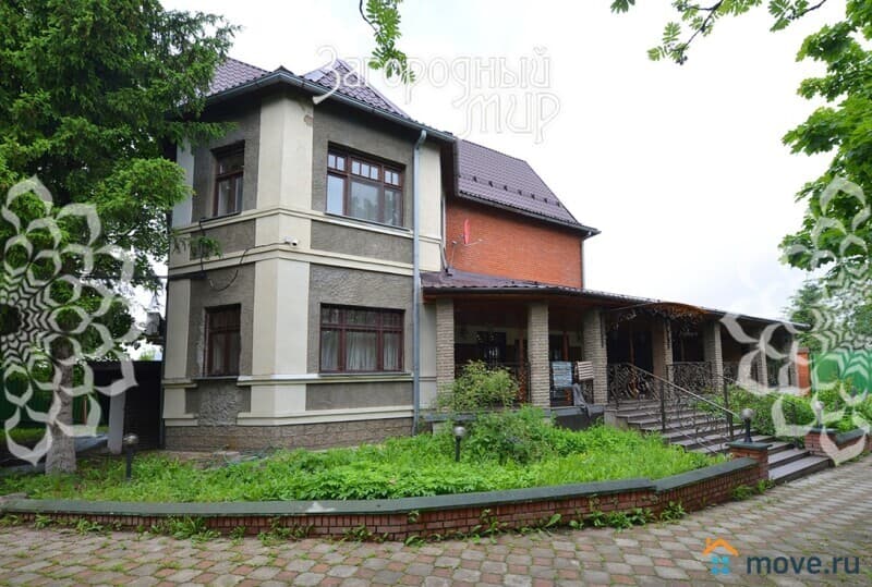 коттедж, 441 м²