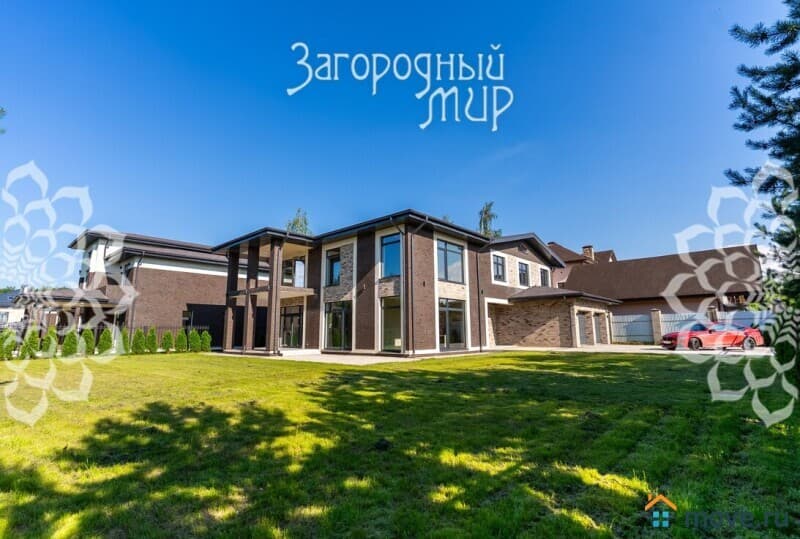 коттедж, 484 м²