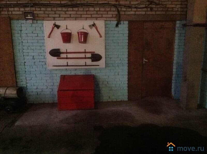 нежилое здание, 395 м&sup2;