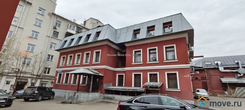 нежилое здание, 1800 м&sup2;