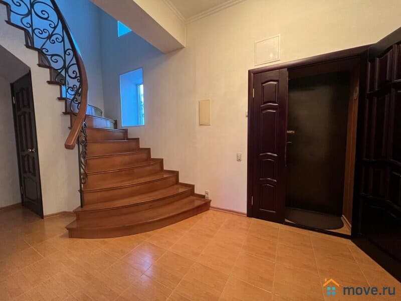 дом, 410 м&sup2;