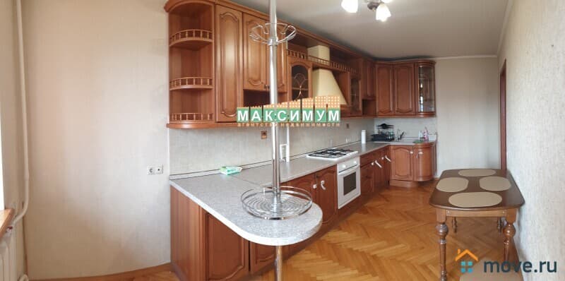 3-комн. квартира, 135.2 м²