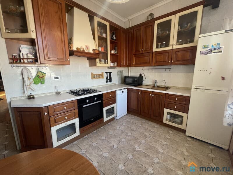 4-комн. квартира, 122 м²