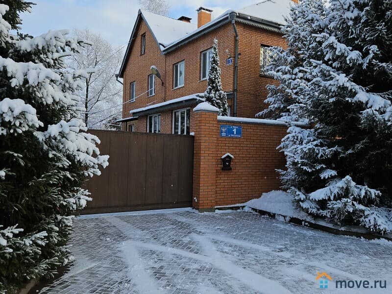 коттедж, 500 м&sup2;